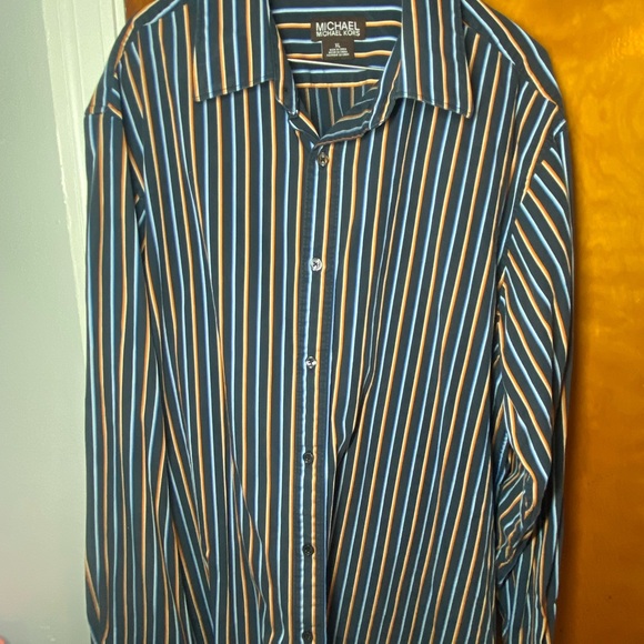 x3 Calvin Klein & Michael Kors button downs - Picture 9 of 11